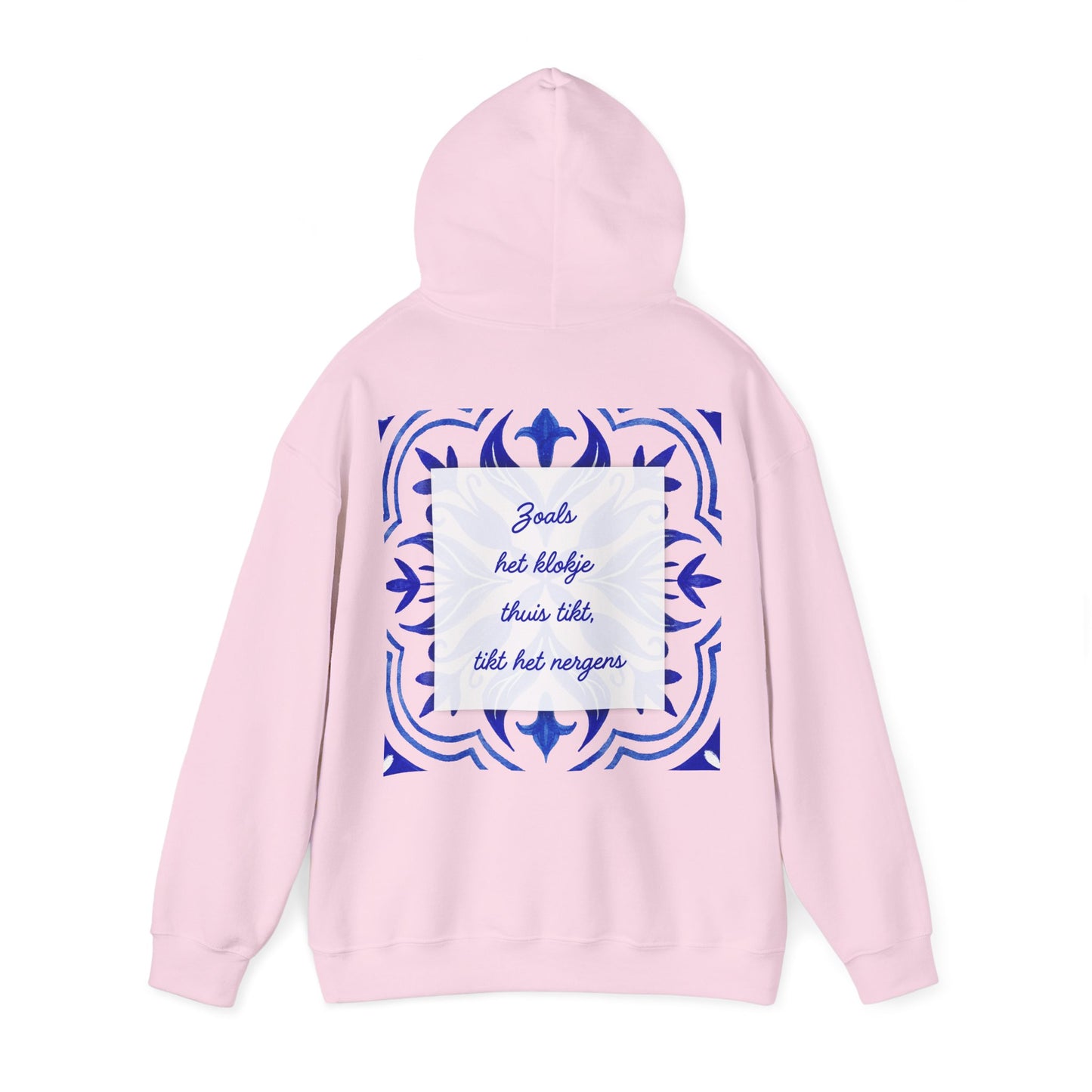 Cozy Unisex Heavy Blend Hoodie with Decorative Blue Design - 'Zoals het thuis tikt'